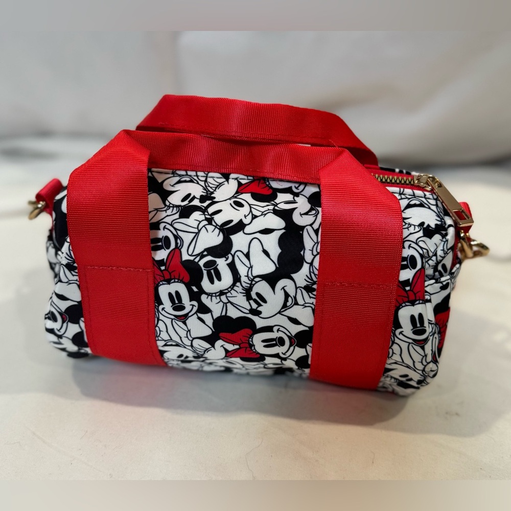 NWOT Bioworld Disney Minnie Mouse small duffle bag